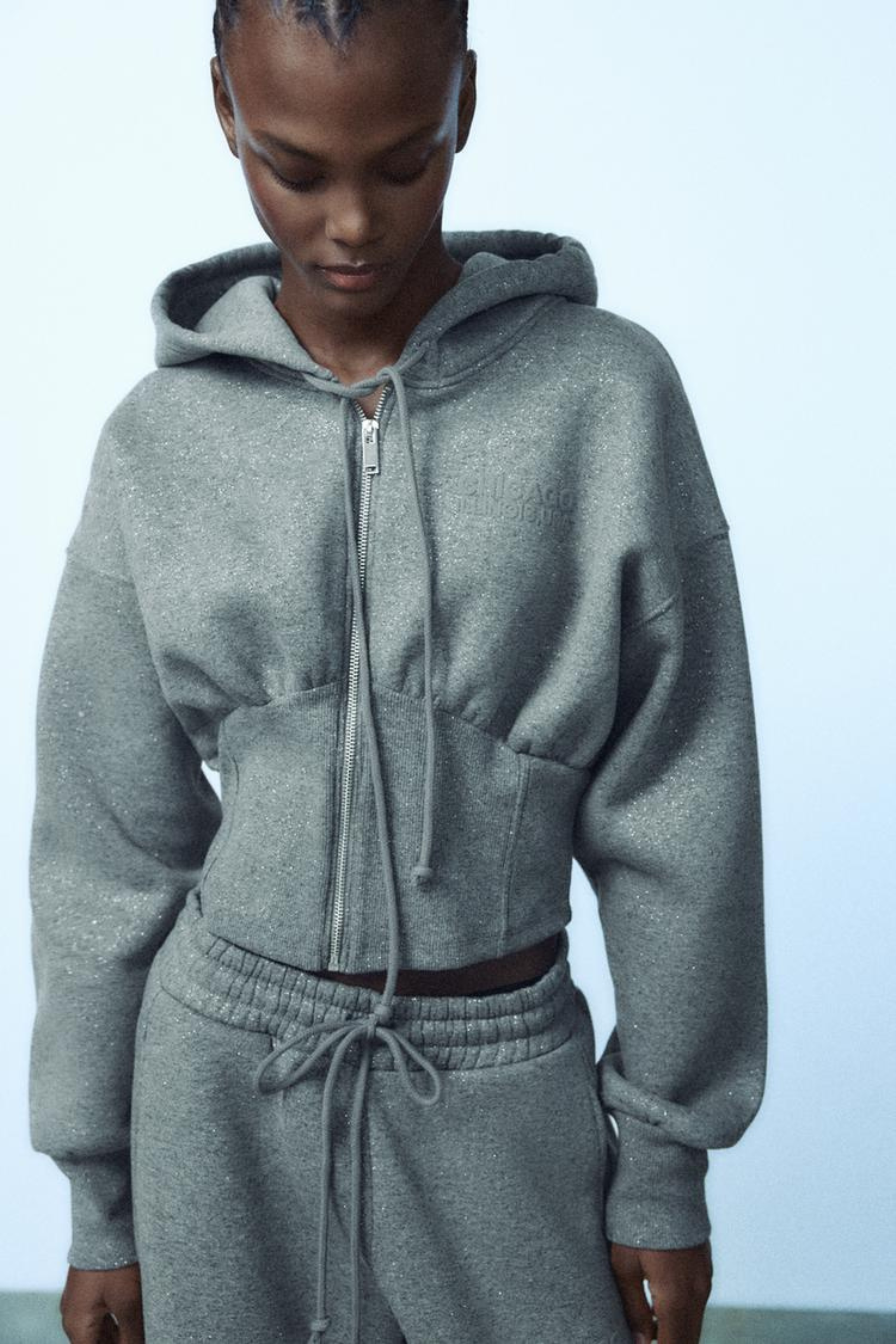 Perfekter Glitzer -Tracksuit