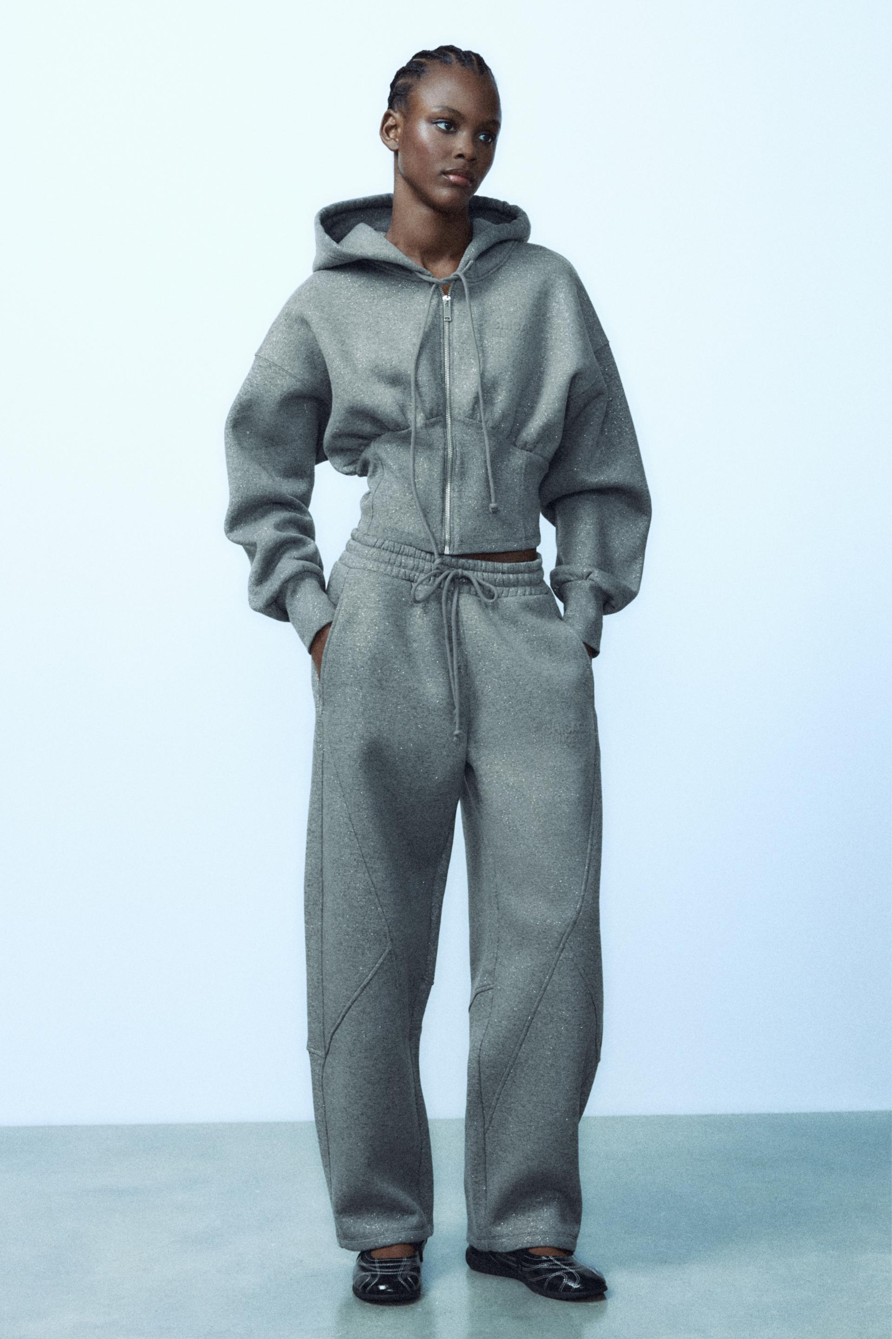 Perfekter Glitzer -Tracksuit