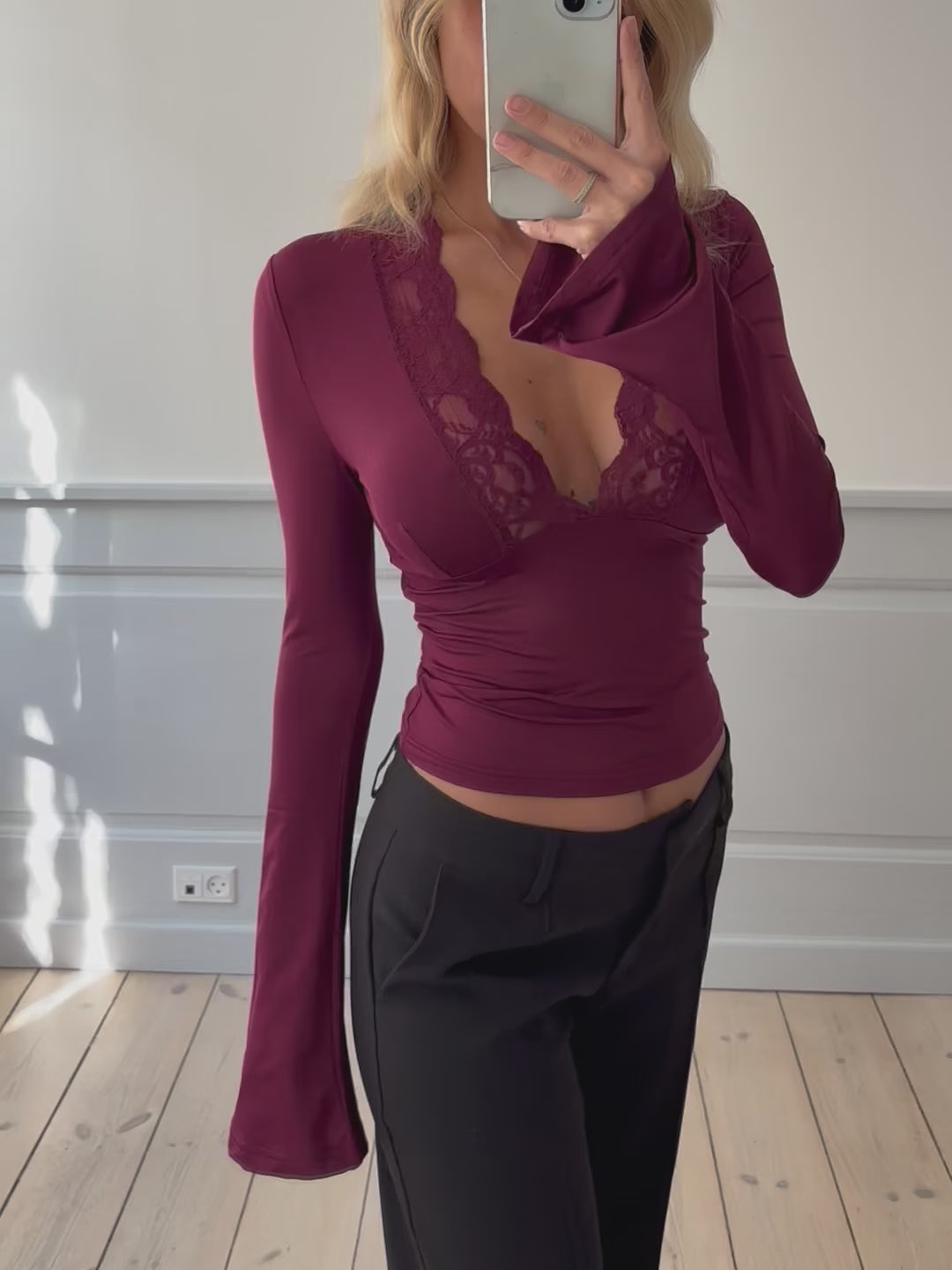 Top di pizzo delicato